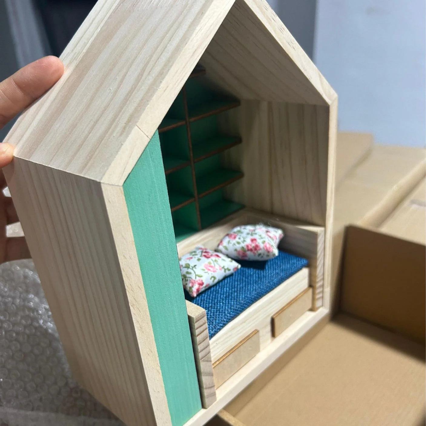 Miniature Anxiety Bookcase – An antique-style bookstore with tiny books - Image 11
