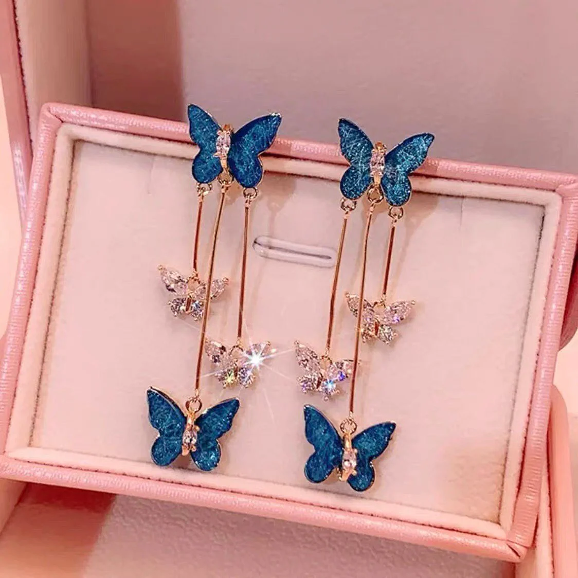 đ„Crystal Butterfly Tassel Earrings