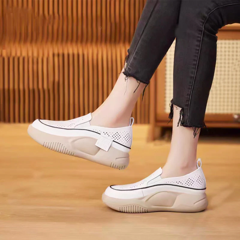 Women's Breathable Soft Sole Slip Shoes - Image 2