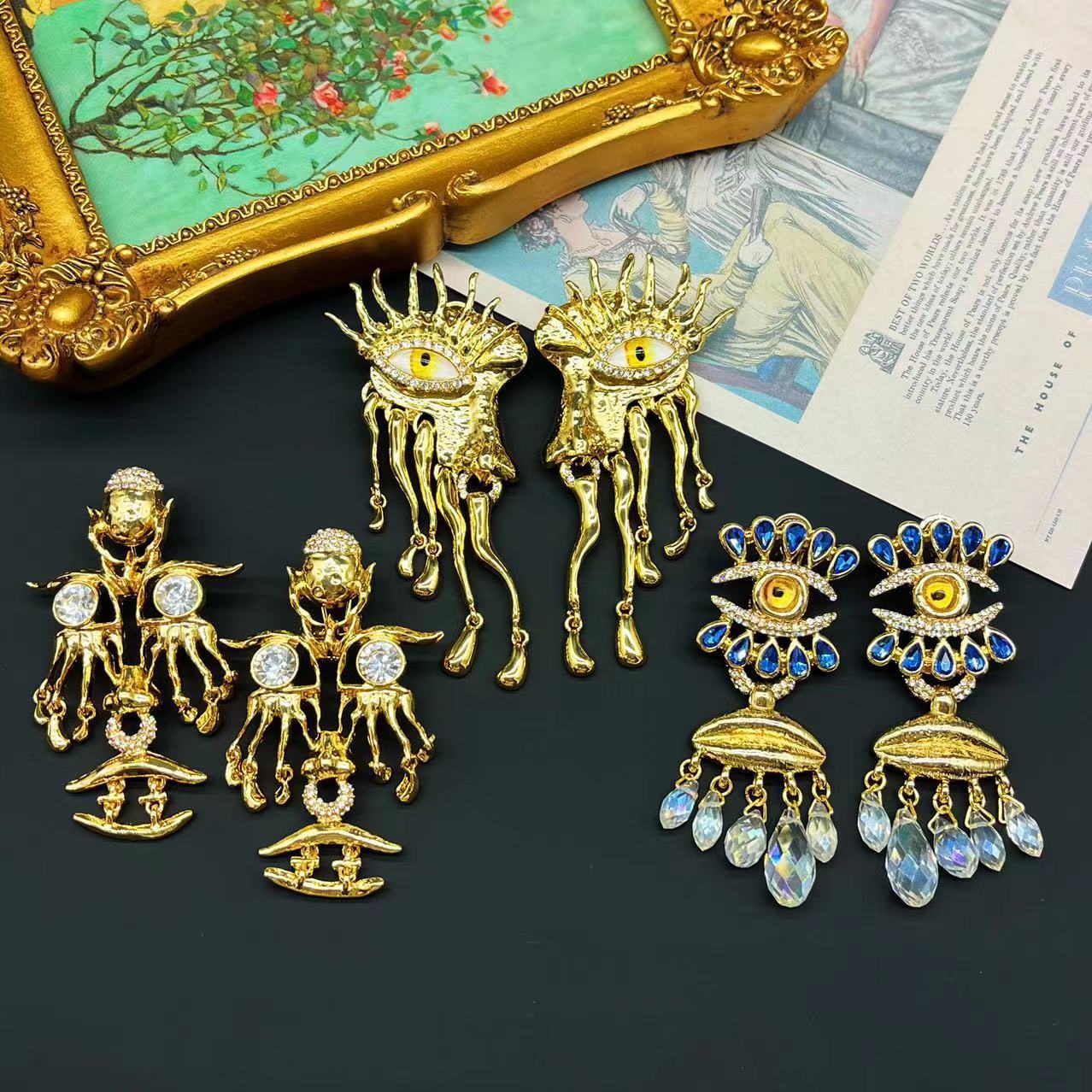 Medieval jewelry vintage tassel eyes nose glass devil's eye light luxury high-level miscellaneous chi earrings - Image 2