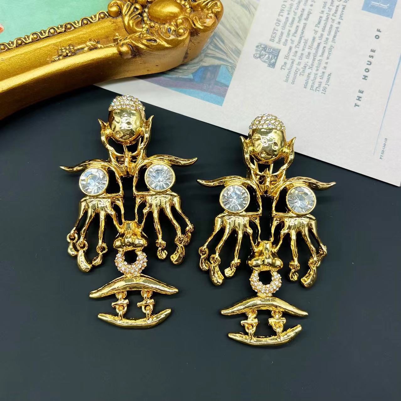 Medieval jewelry vintage tassel eyes nose glass devil's eye light luxury high-level miscellaneous chi earrings - Image 6