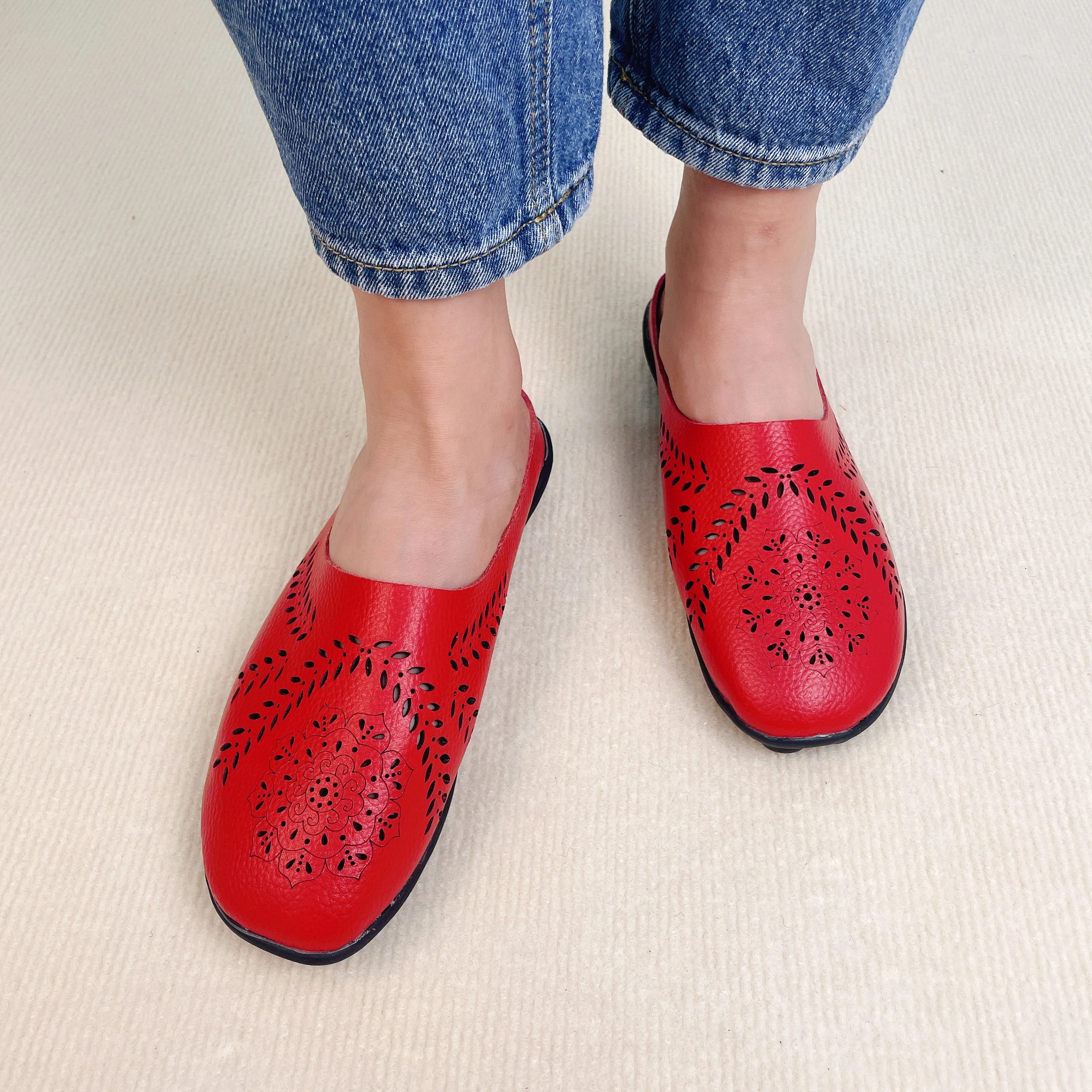 đ„49% OFF - Casual All-match Hollow Slippers - Image 16