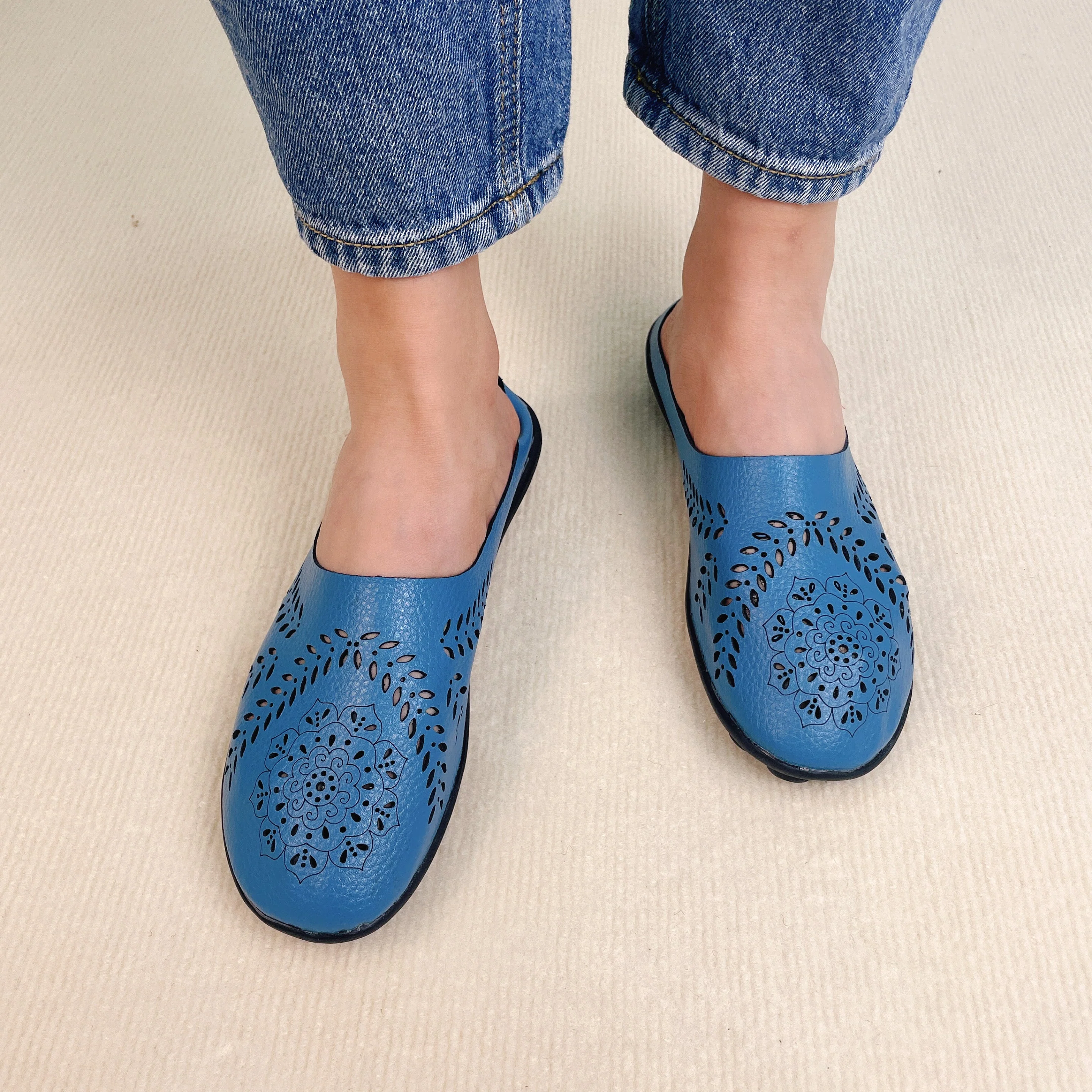 đ„49% OFF - Casual All-match Hollow Slippers - Image 15