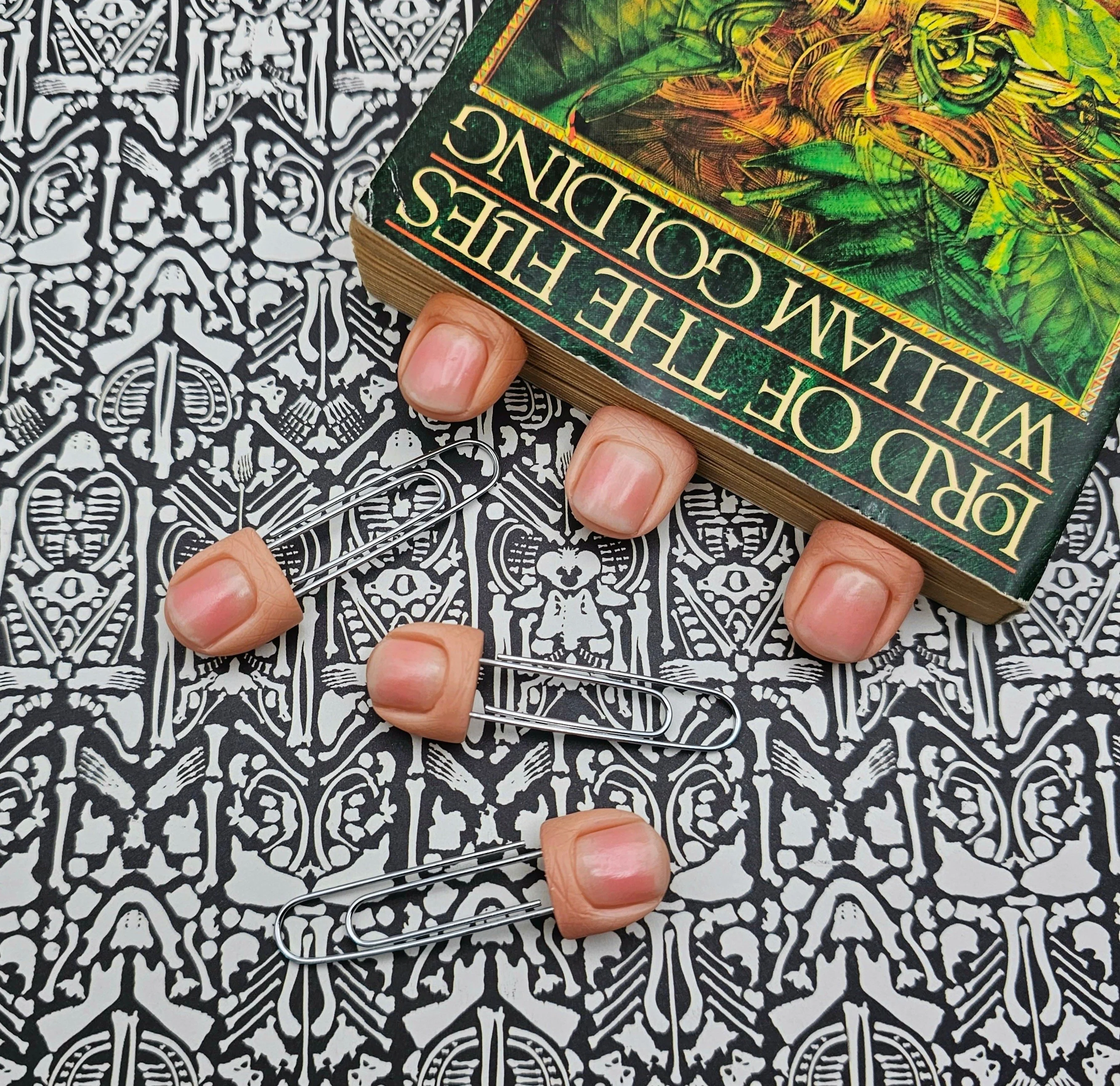 Realistic Finger Bookmark - Image 2