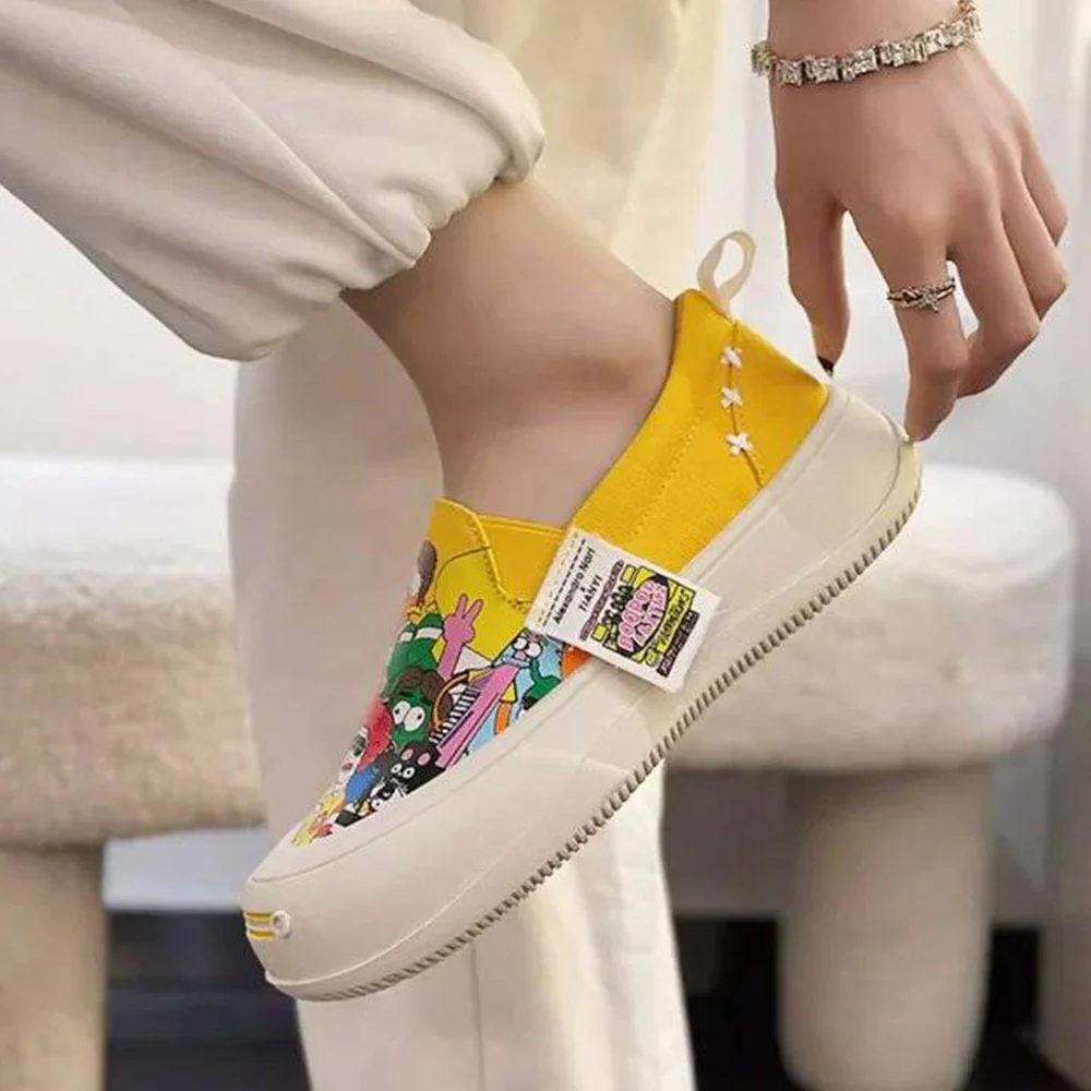 Thick-soled Slip-on Graffiti Canvas Casual Shoes - Image 8