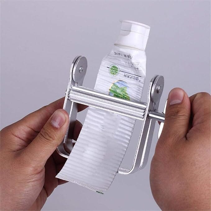 Toothpaste Squeezer Roller Buy one get one free! - Image 4